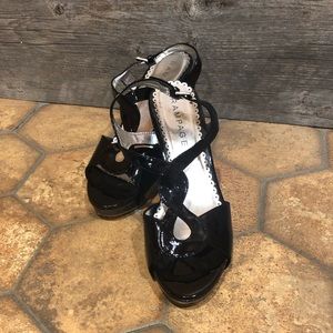 Rampage patent black cork wedges